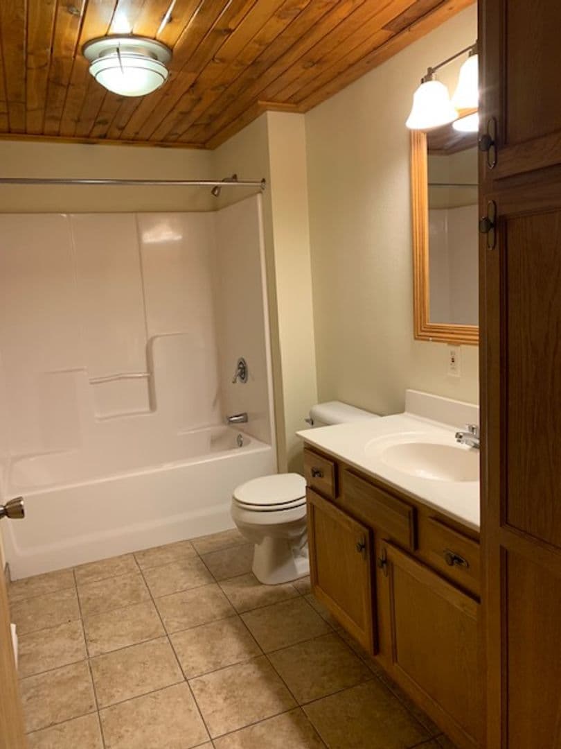 La Crosse Apartment: 3715  3717 Mormon Coulee Road