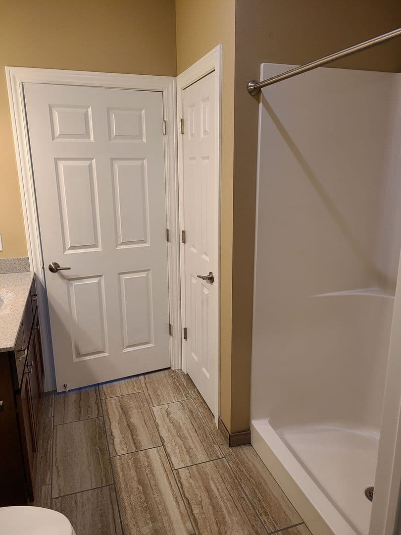 Onalaska Apartment: 2101 Abbey Road