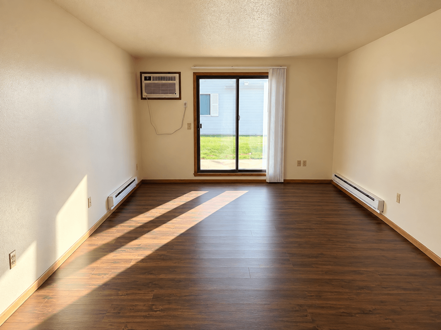 La Crosse Apartment: 403 Gillette Street