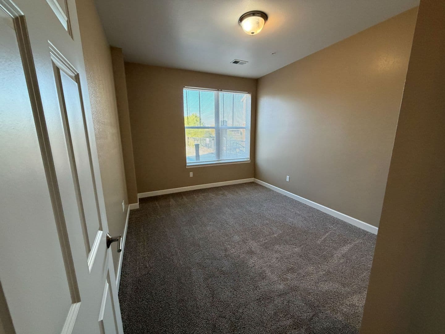 Baraboo Apartment: 325 Lynn Street