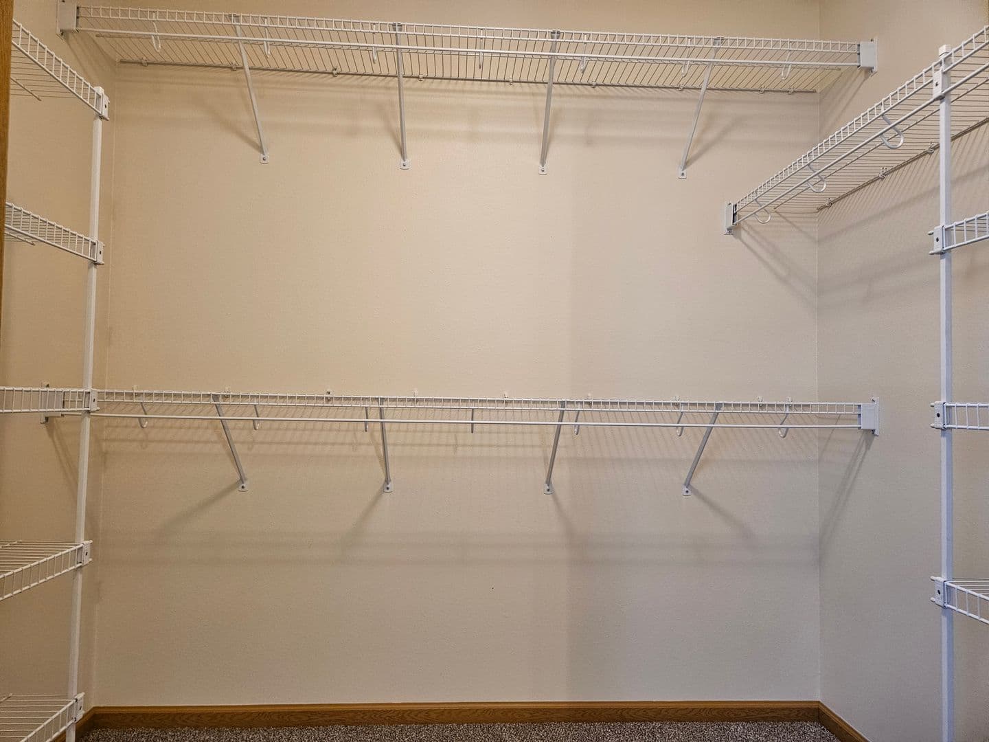 Onalaska Apartment: 1077 Kristy Lane