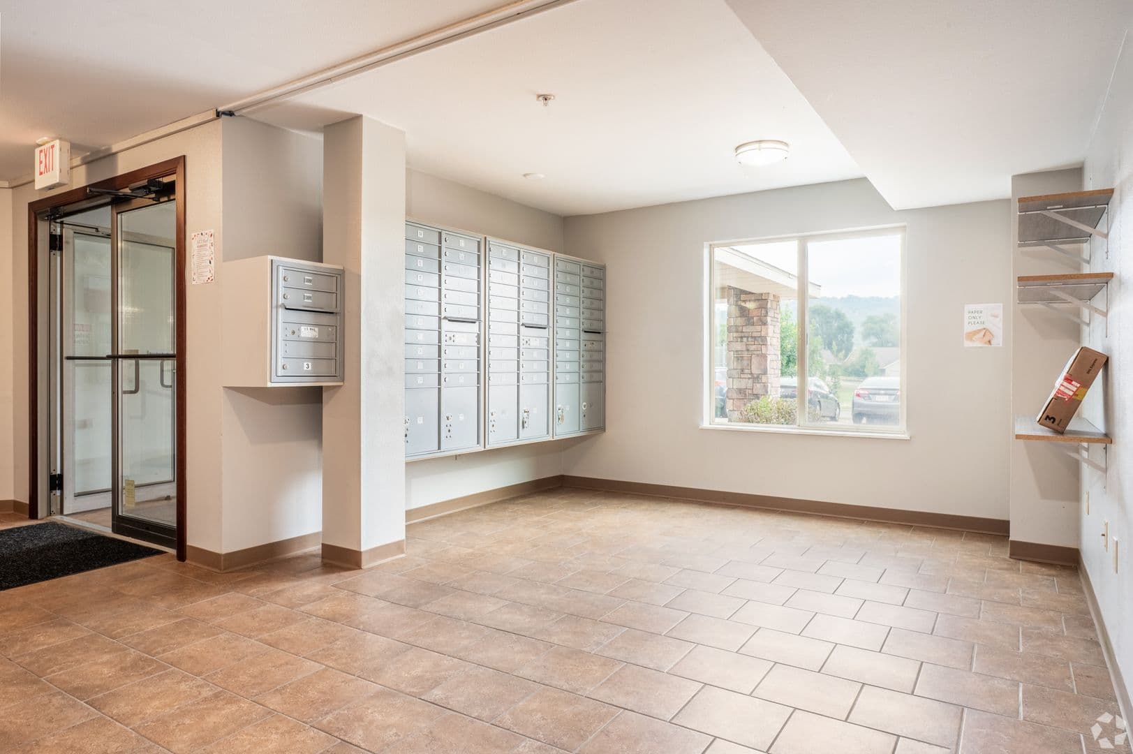 Onalaska Apartment: 843 Oak Ave N