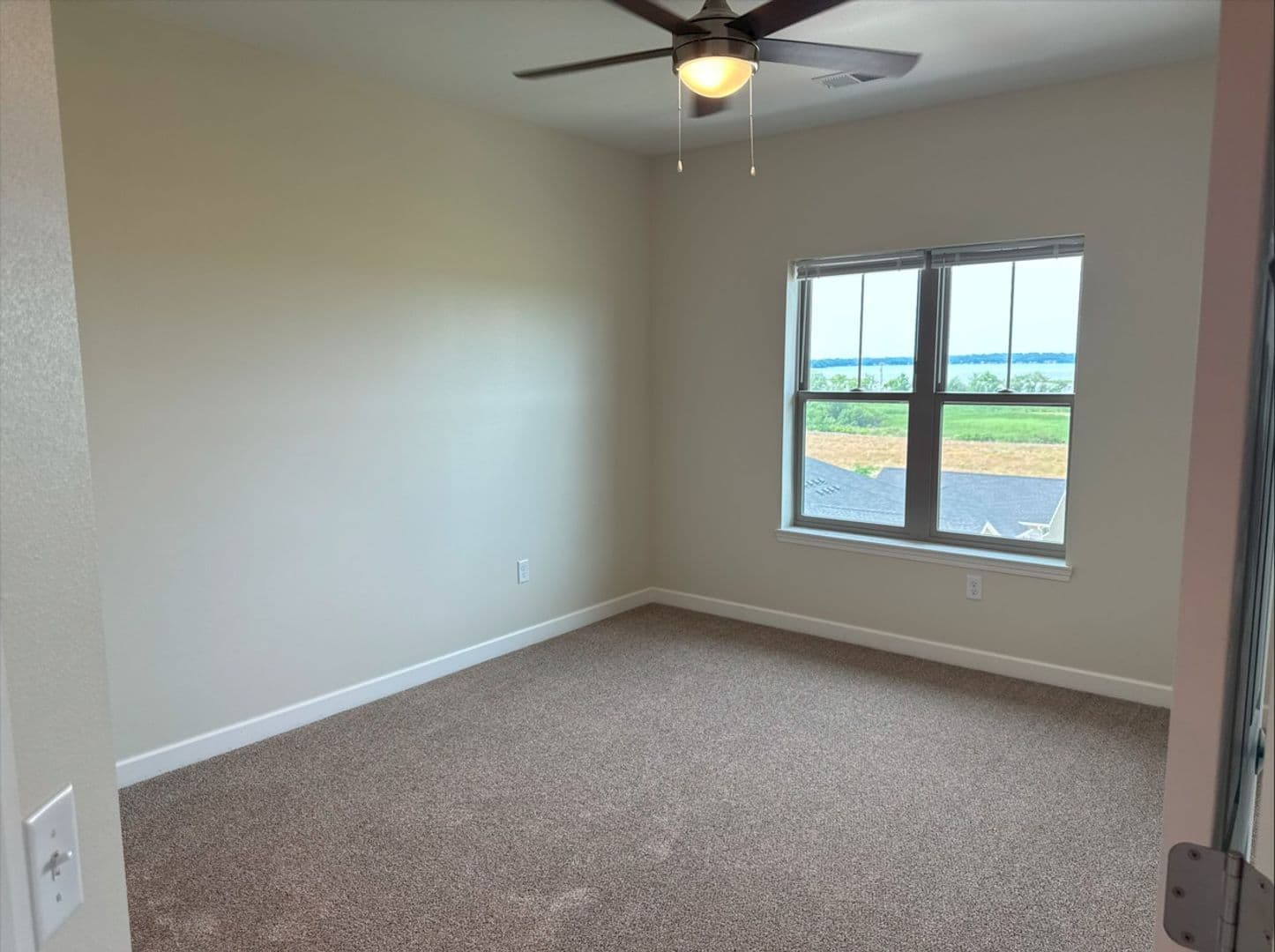 Oshkosh Apartment: 3495 Lake Butte Des Morts Dr