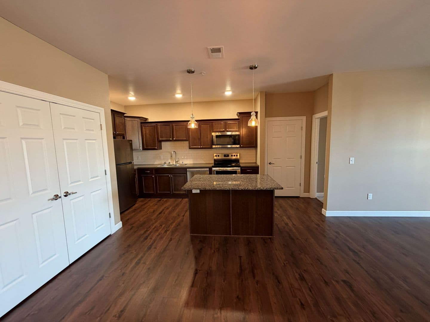 Baraboo Apartment: 325 Lynn Street