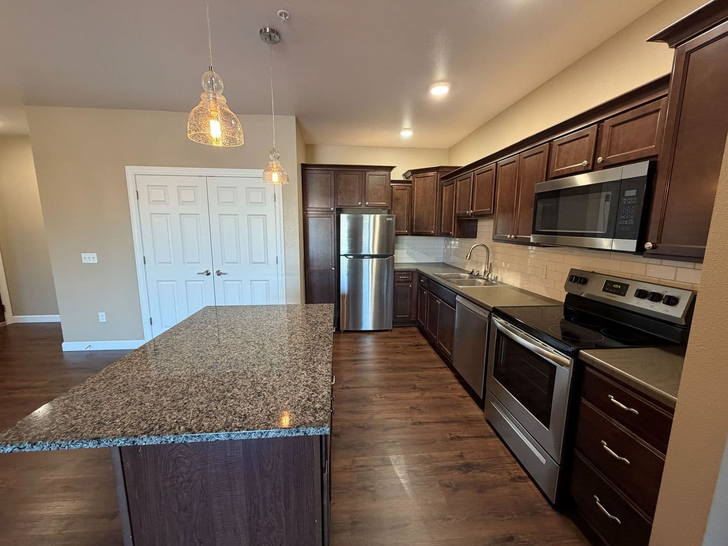 Baraboo Apartment: 325 Lynn Street