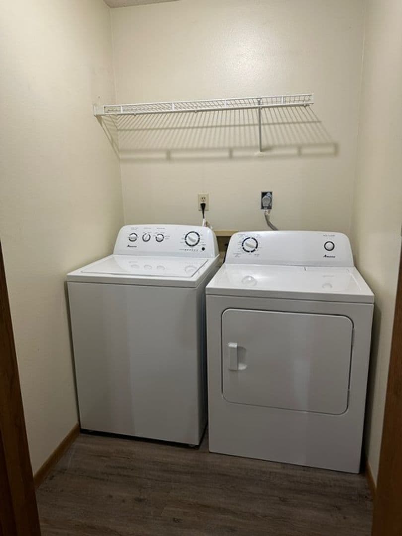 La Crosse Apartment: 403 Gillette Street