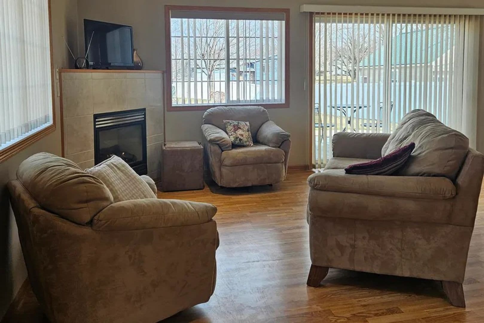 Onalaska Apartment: 1077 Kristy Lane