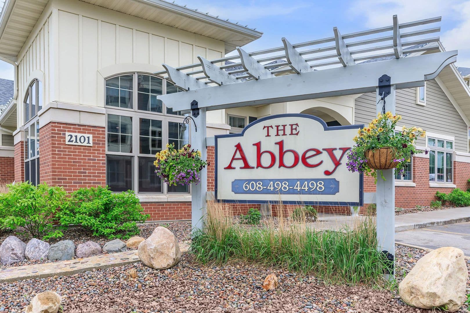 Onalaska Apartment: 2101 Abbey Road