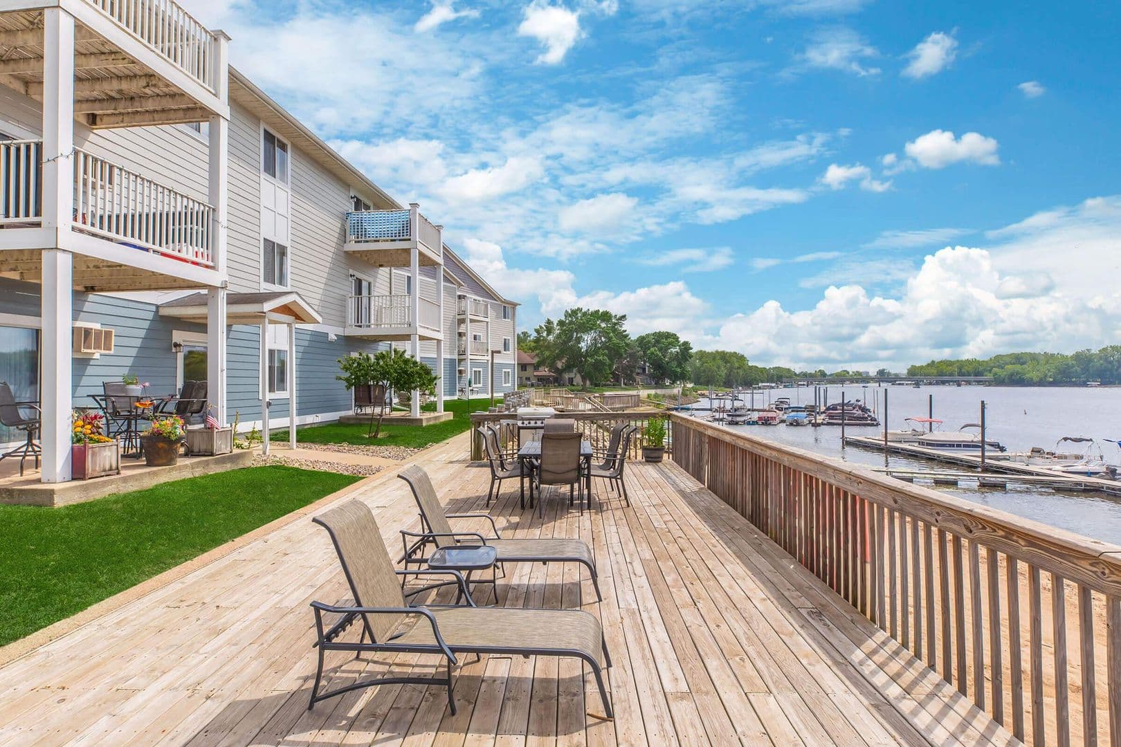 La Crosse Apartment: 403 Gillette Street