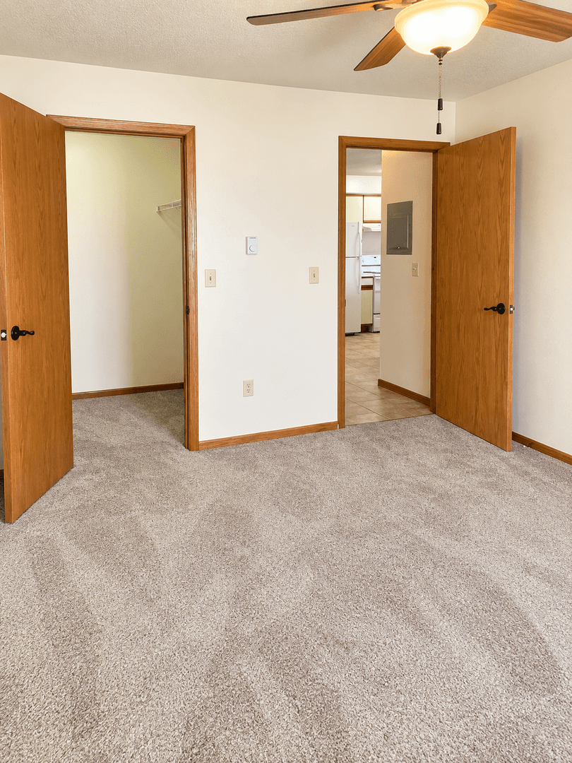 La Crosse Apartment: 403 Gillette Street