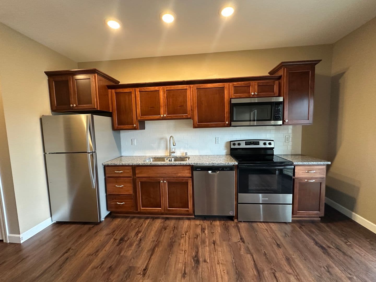 Onalaska Apartment: 2101 Abbey Road