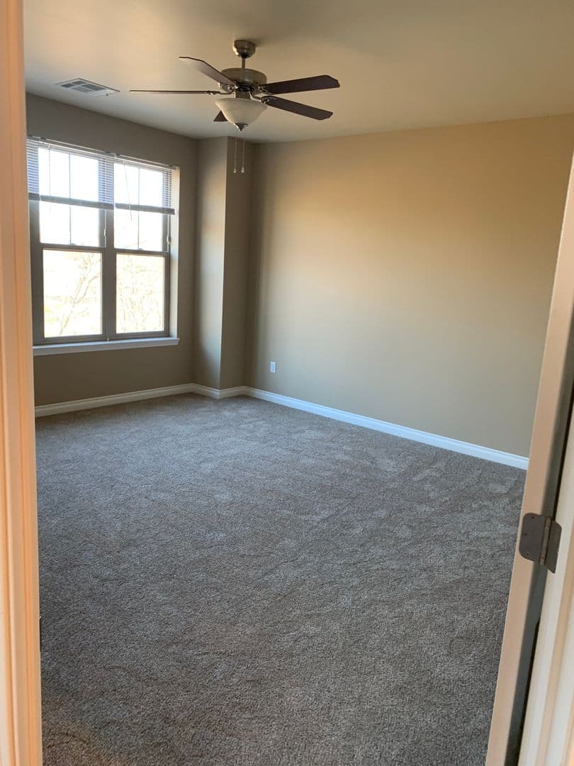 Onalaska Apartment: 2101 Abbey Road
