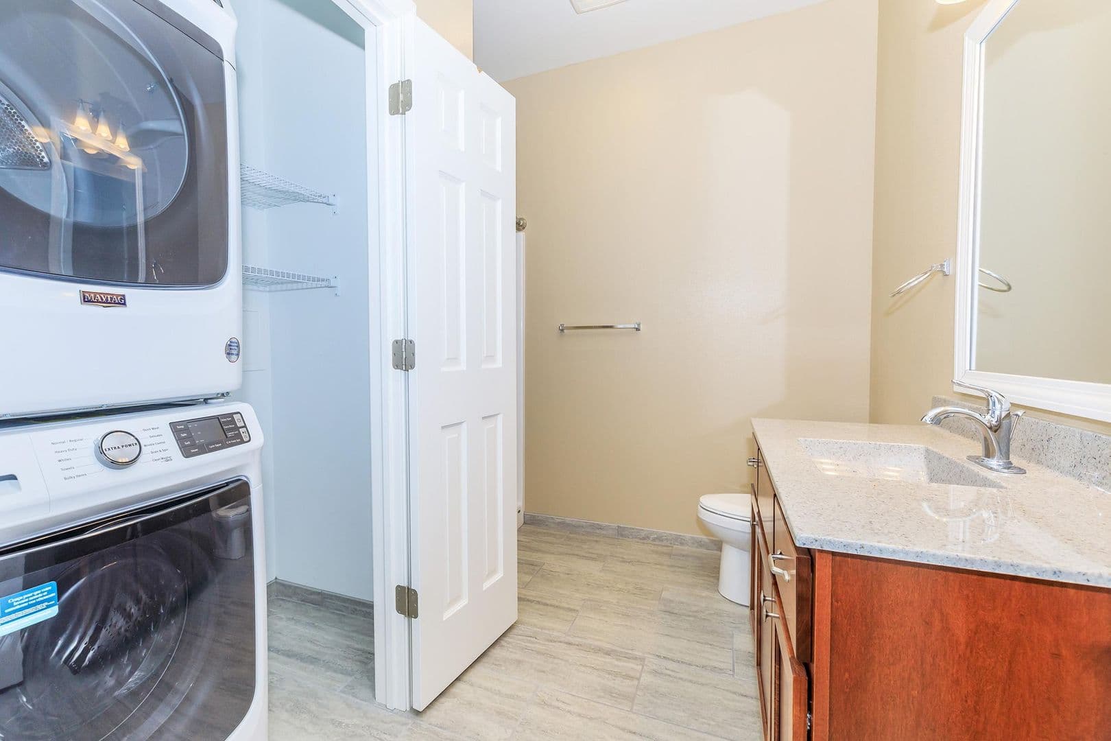 Onalaska Apartment: 2101 Abbey Road