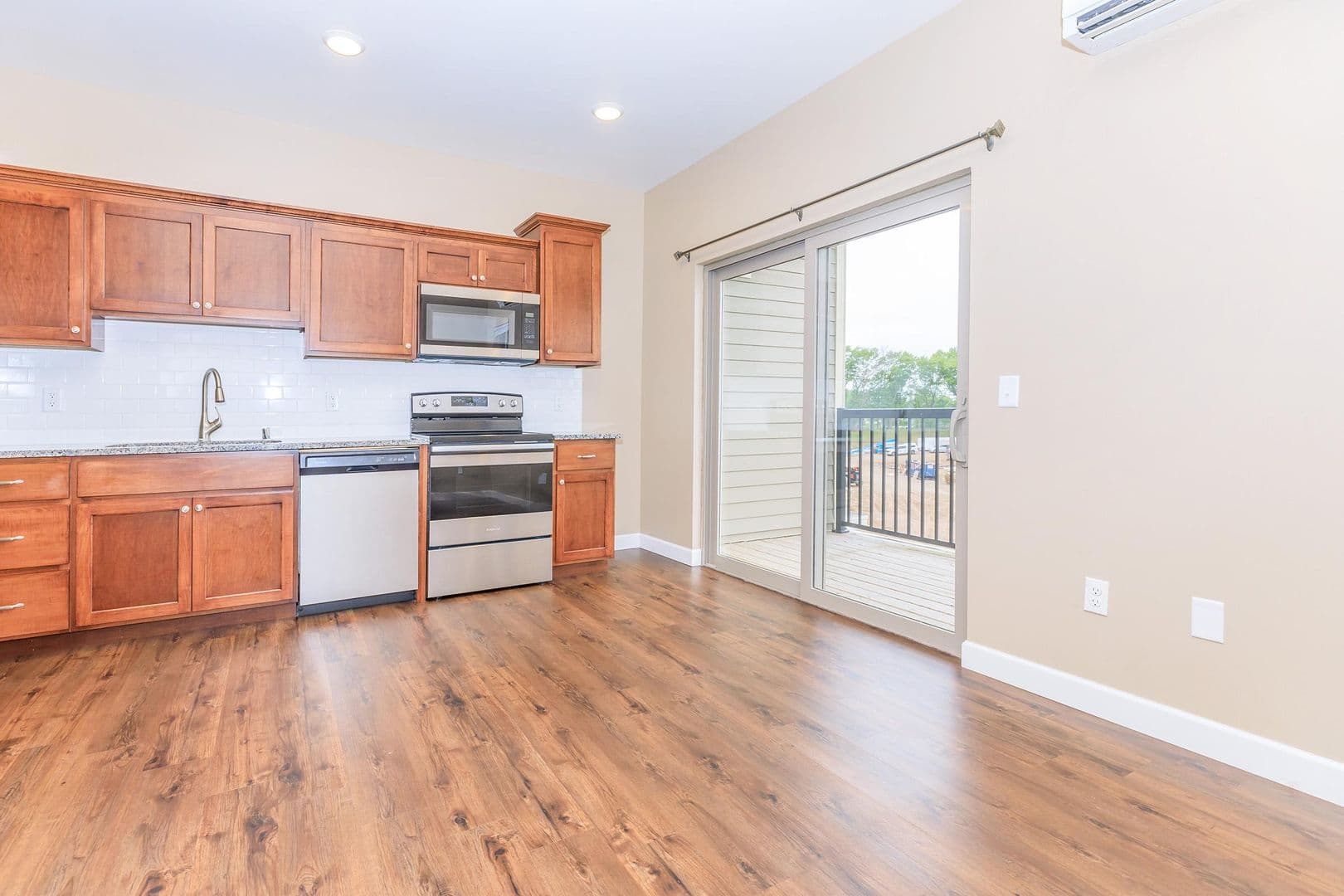 Onalaska Apartment: 2101 Abbey Road