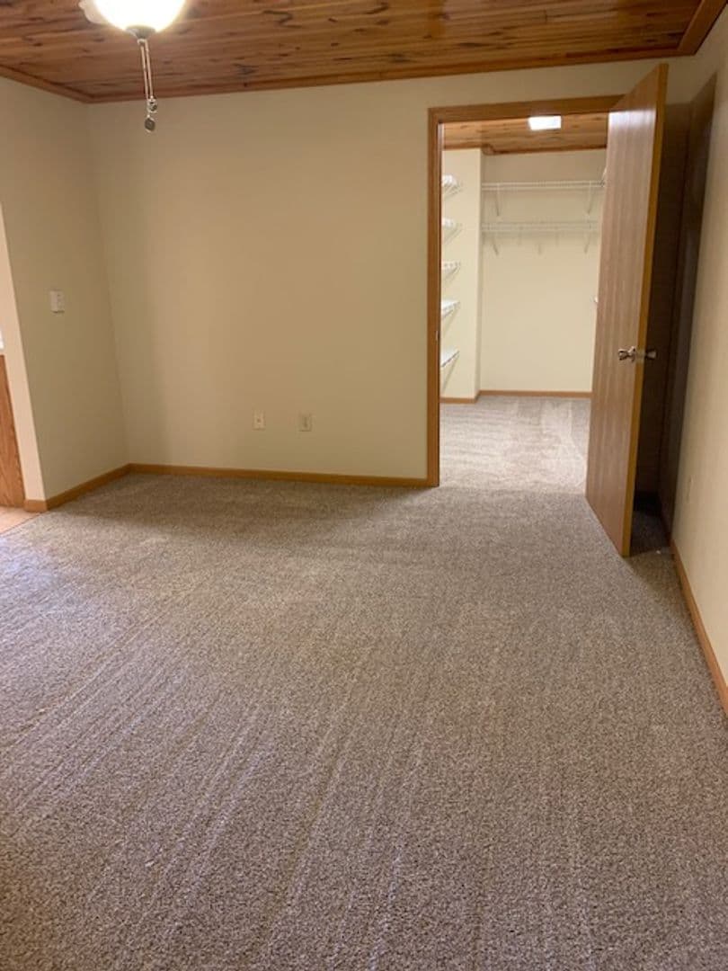 La Crosse Apartment: 3715  3717 Mormon Coulee Road