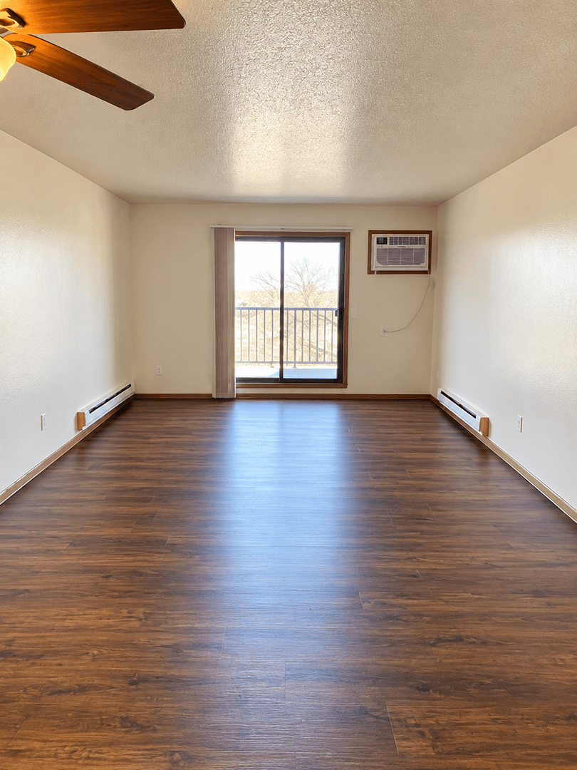La Crosse Apartment: 403 Gillette Street