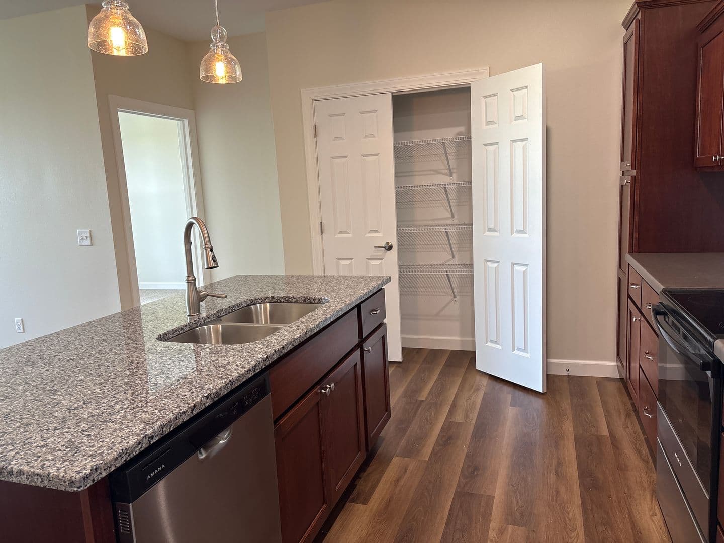 Baraboo Apartment: 922 Spencer Court