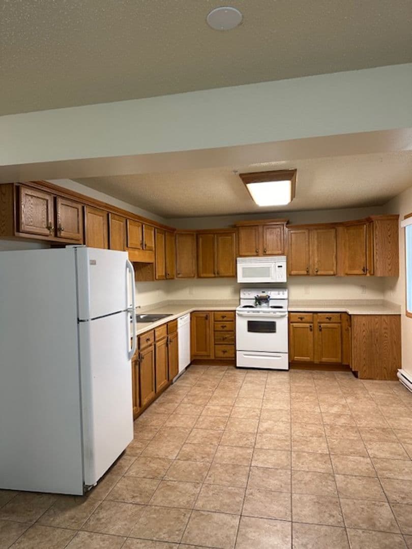 La Crosse Apartment: 3715  3717 Mormon Coulee Road
