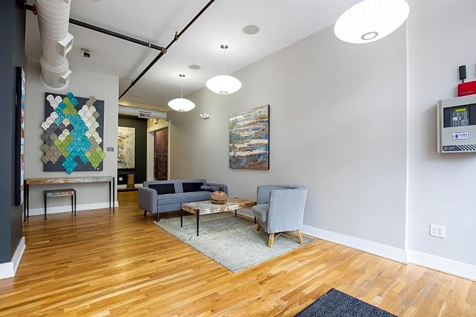 Cincinnati House: 1415 Vine St #207