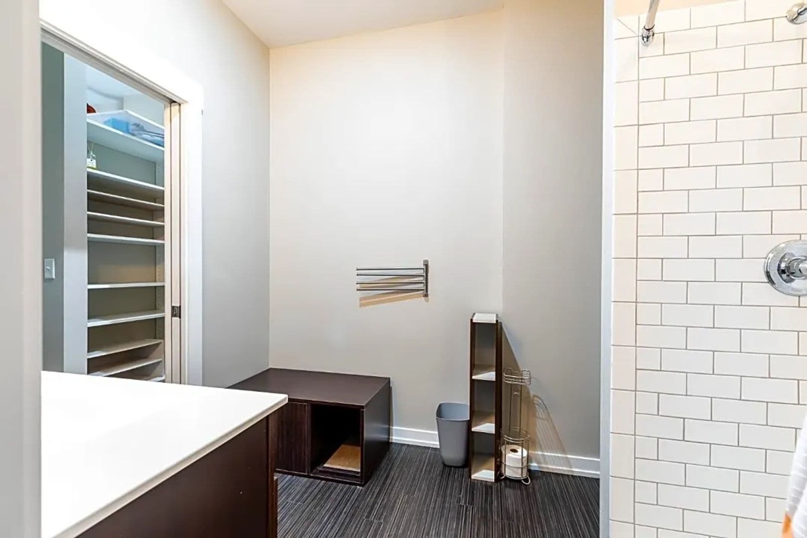 Cincinnati House: 1415 Vine St #207