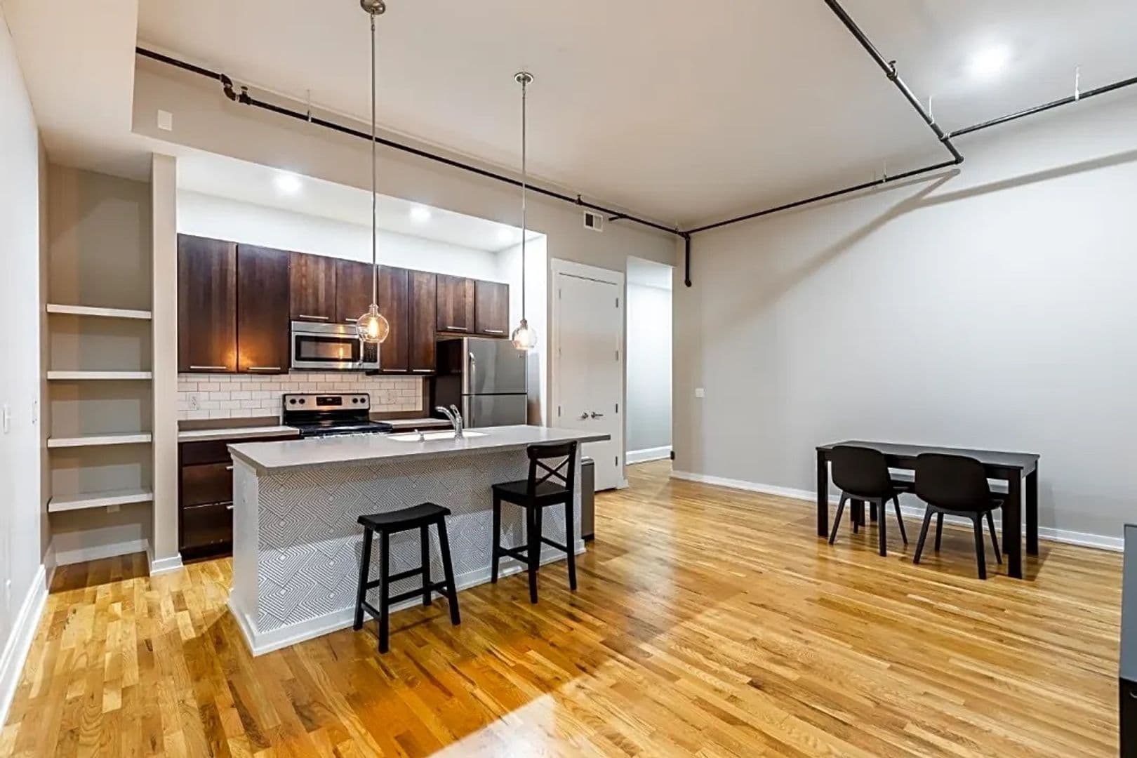 Cincinnati House: 1415 Vine St #207