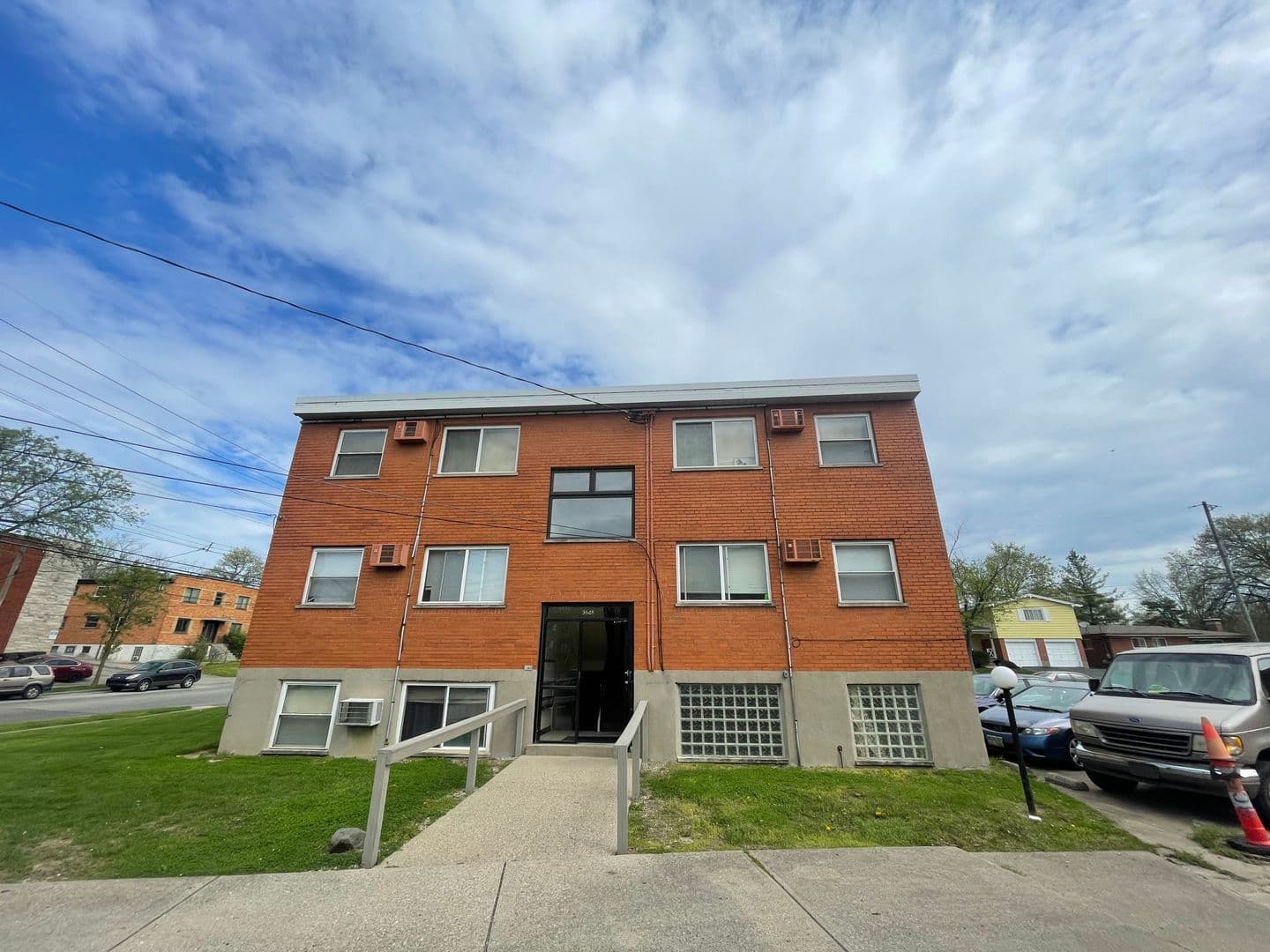 Cincinnati Apartment: 3639 Janlin Ct.
