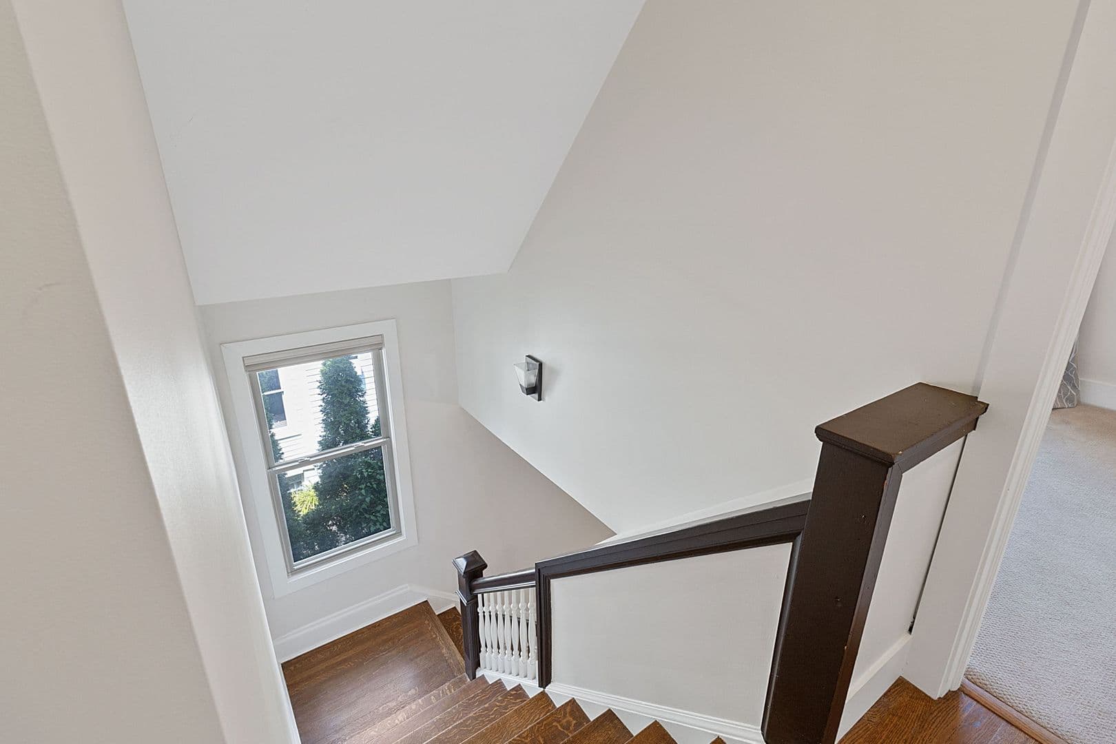 Cincinnati House: 3739 Hyde Park Ave.