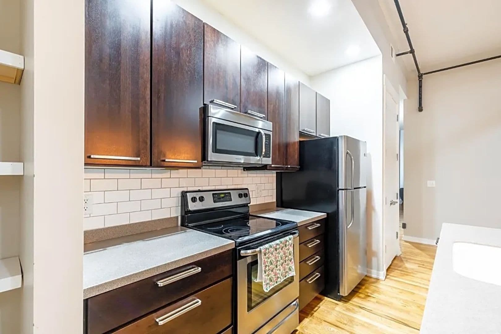 Cincinnati House: 1415 Vine St #207