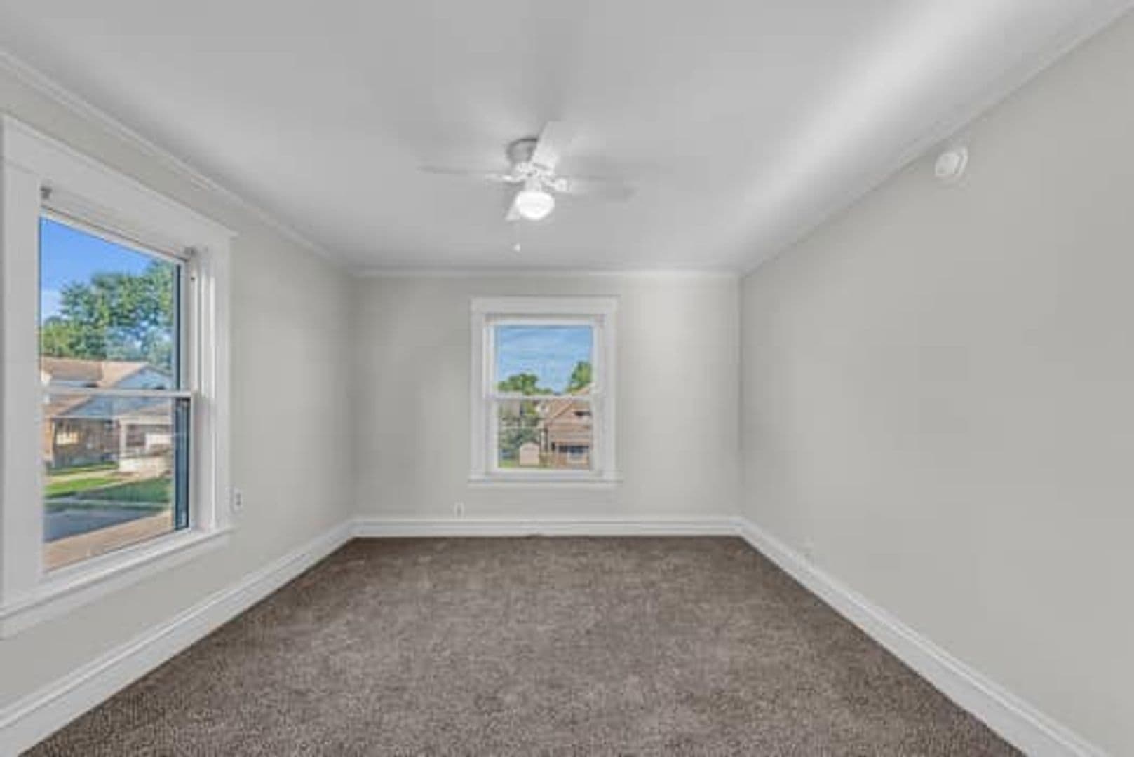 Cincinnati Apartment: 3940 Delmar Ave.