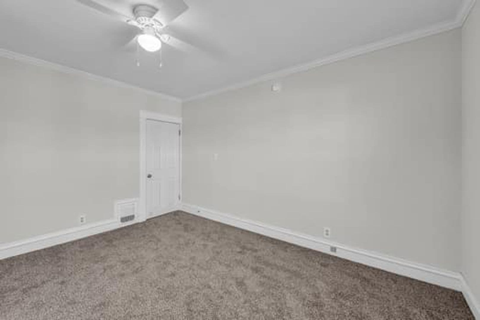 Cincinnati Apartment: 3940 Delmar Ave.