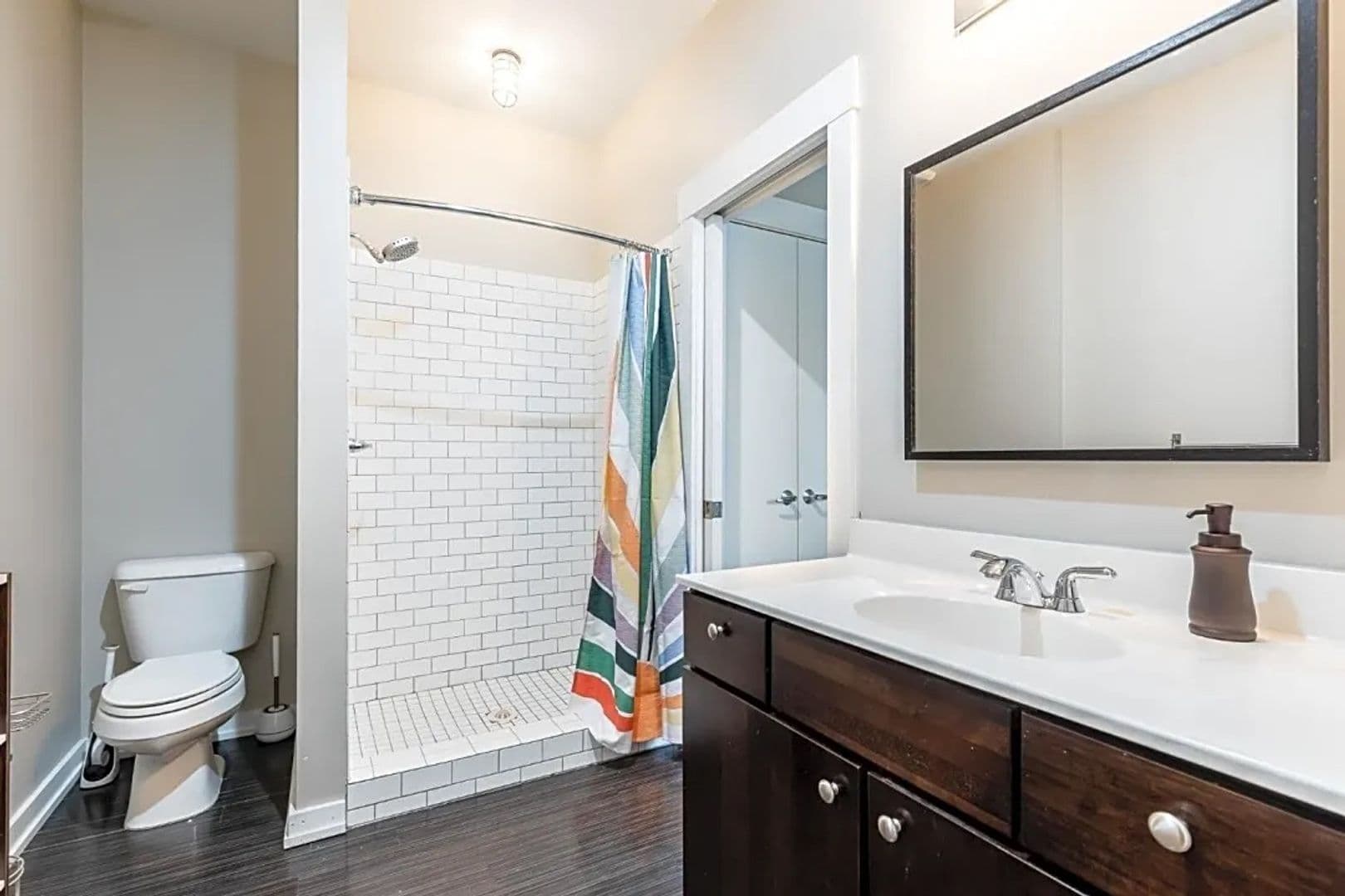 Cincinnati House: 1415 Vine St #207