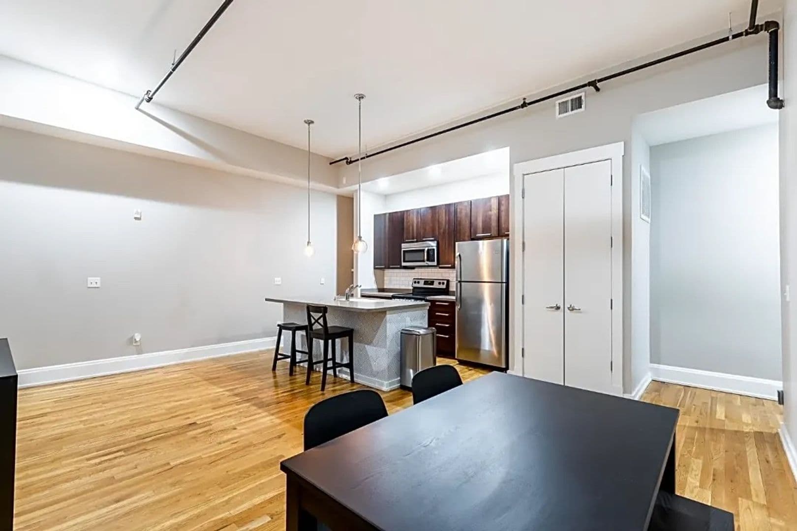 Cincinnati House: 1415 Vine St #207