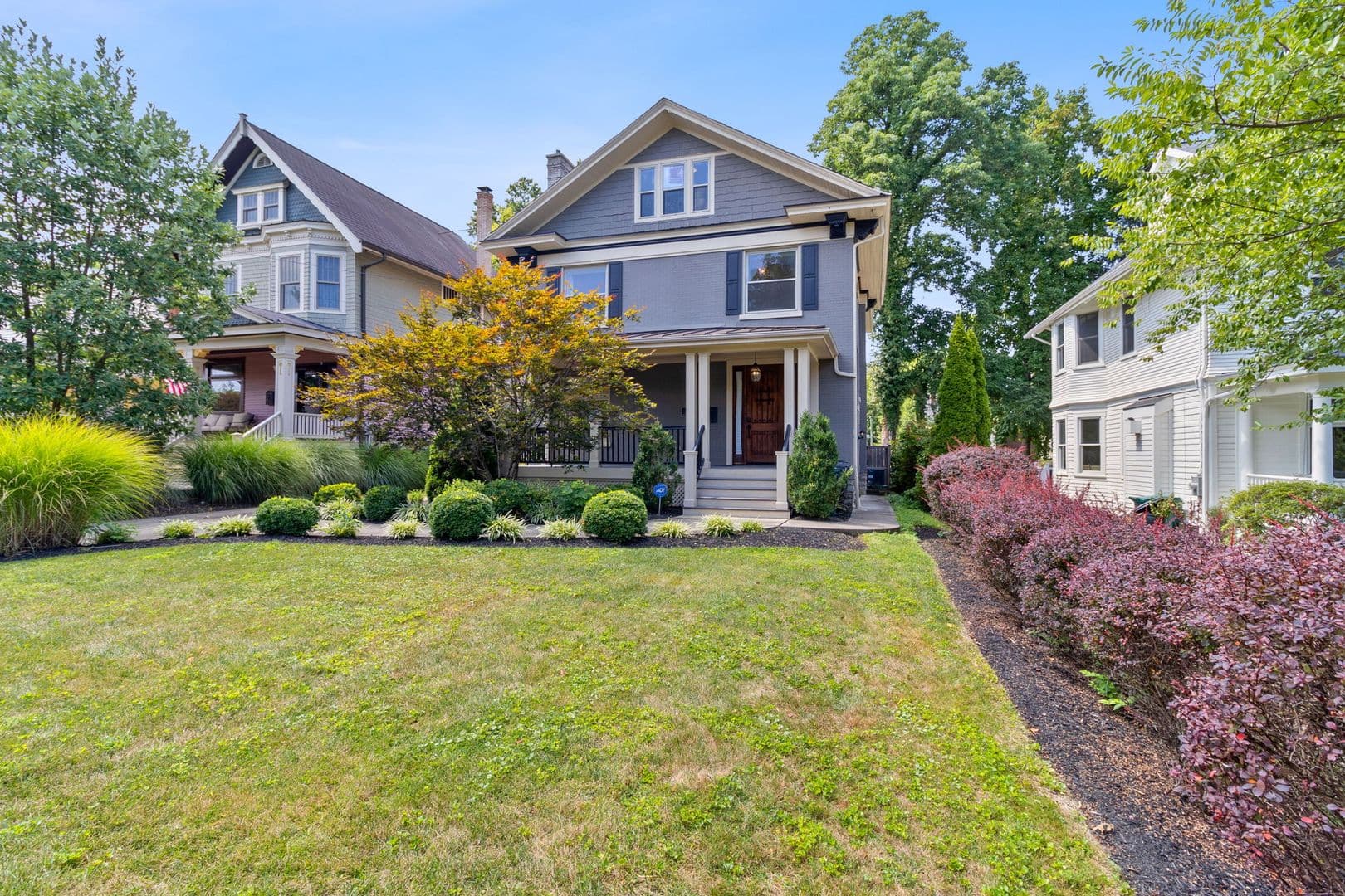 Cincinnati House: 3739 Hyde Park Ave.