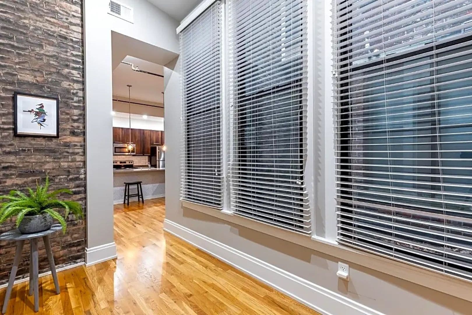 Cincinnati House: 1415 Vine St #207