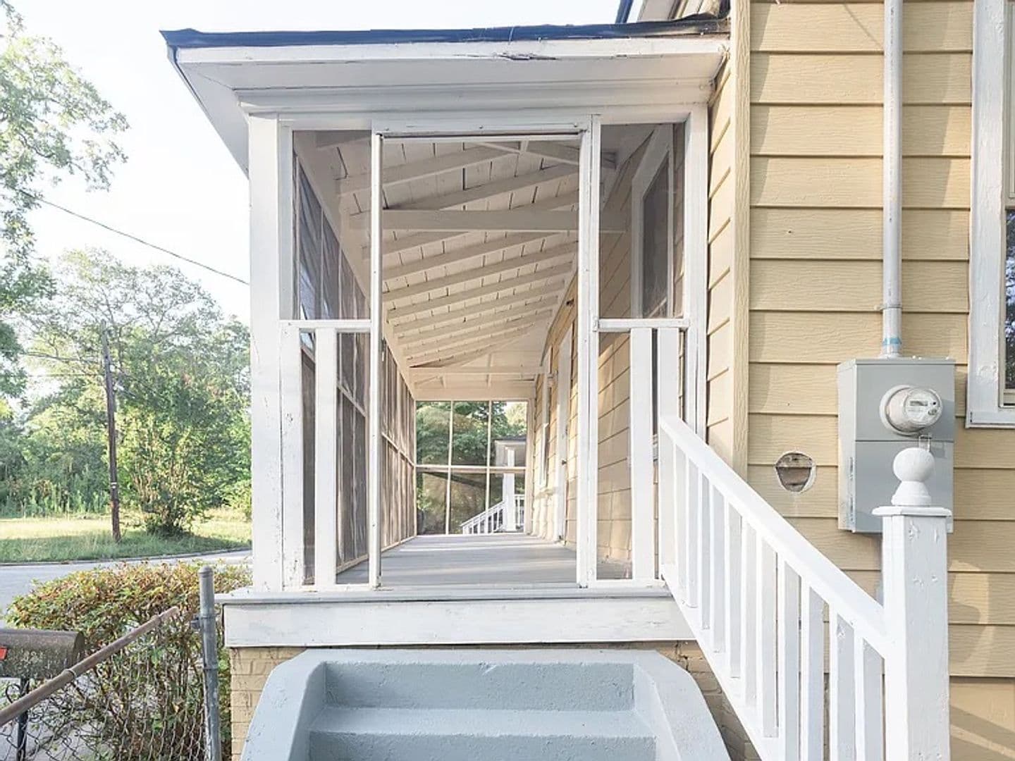 Griffin House: 321 N 10th St