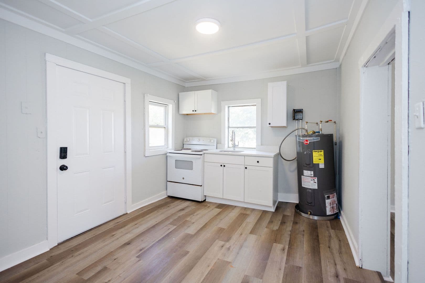Griffin House: 323 N 4th St