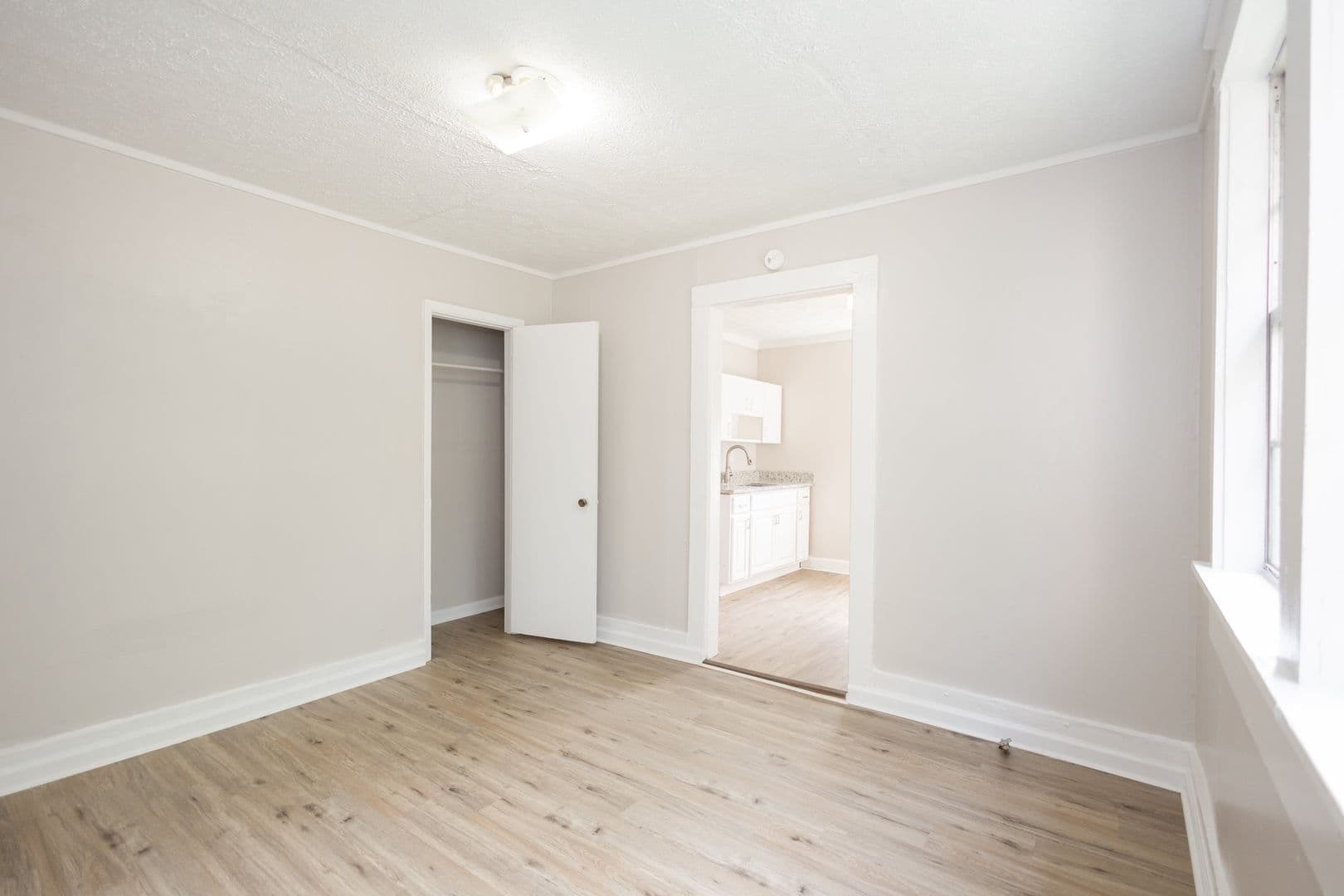 Griffin Apartment: 530 North 13th Street