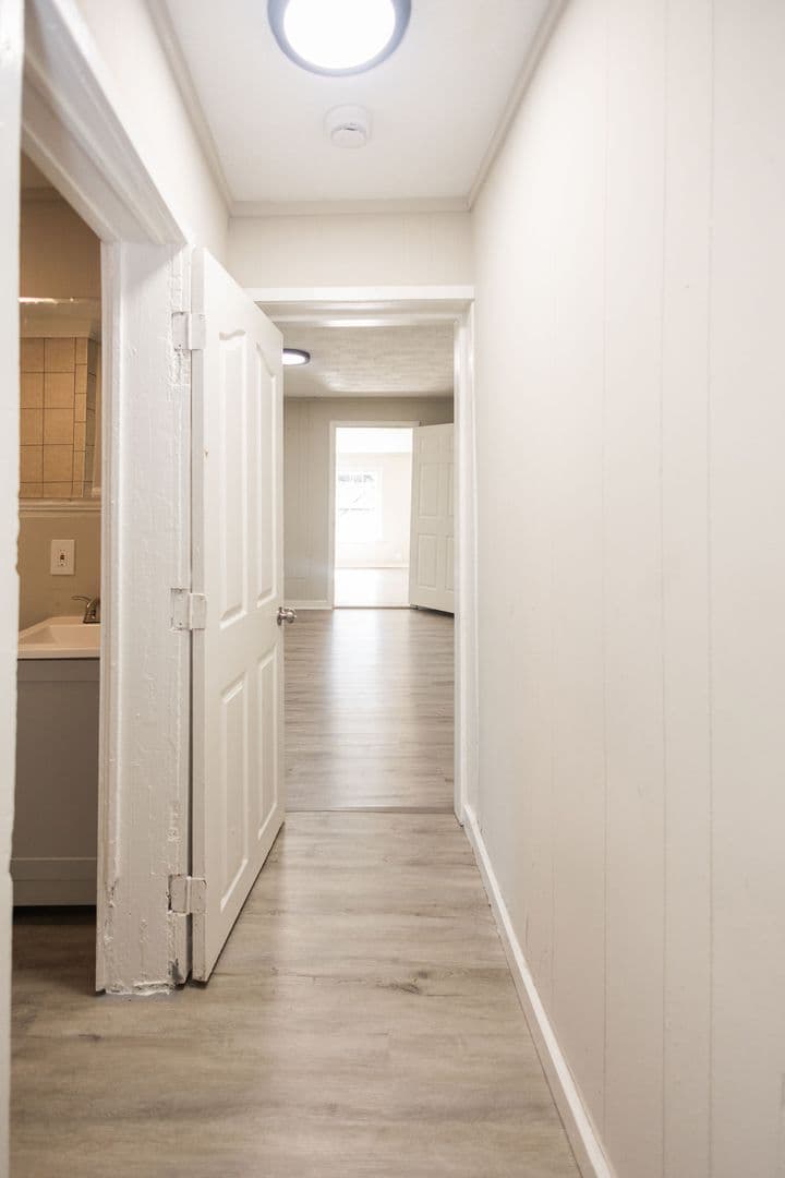 Griffin Apartment: 234 North 13th Street