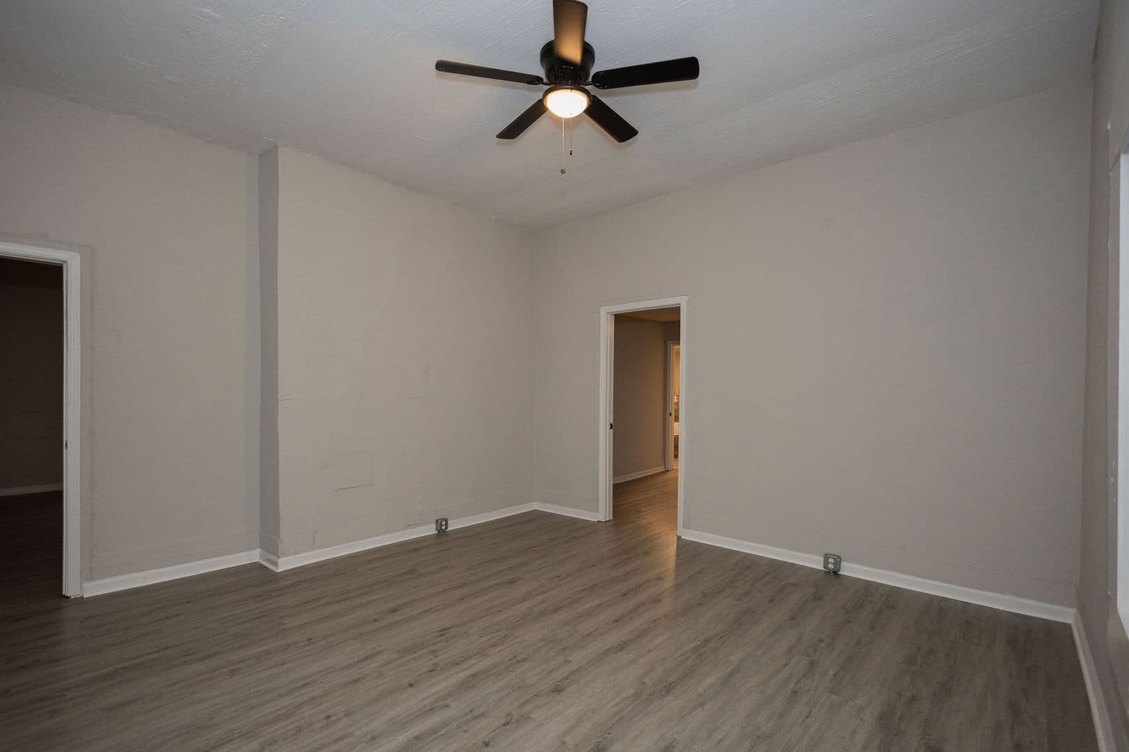 Griffin House: 515 W Cherry St