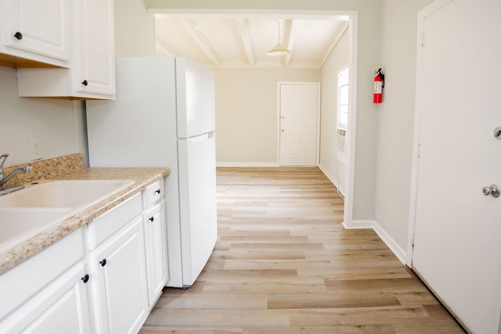 Macon House: 4170 Palace Ave