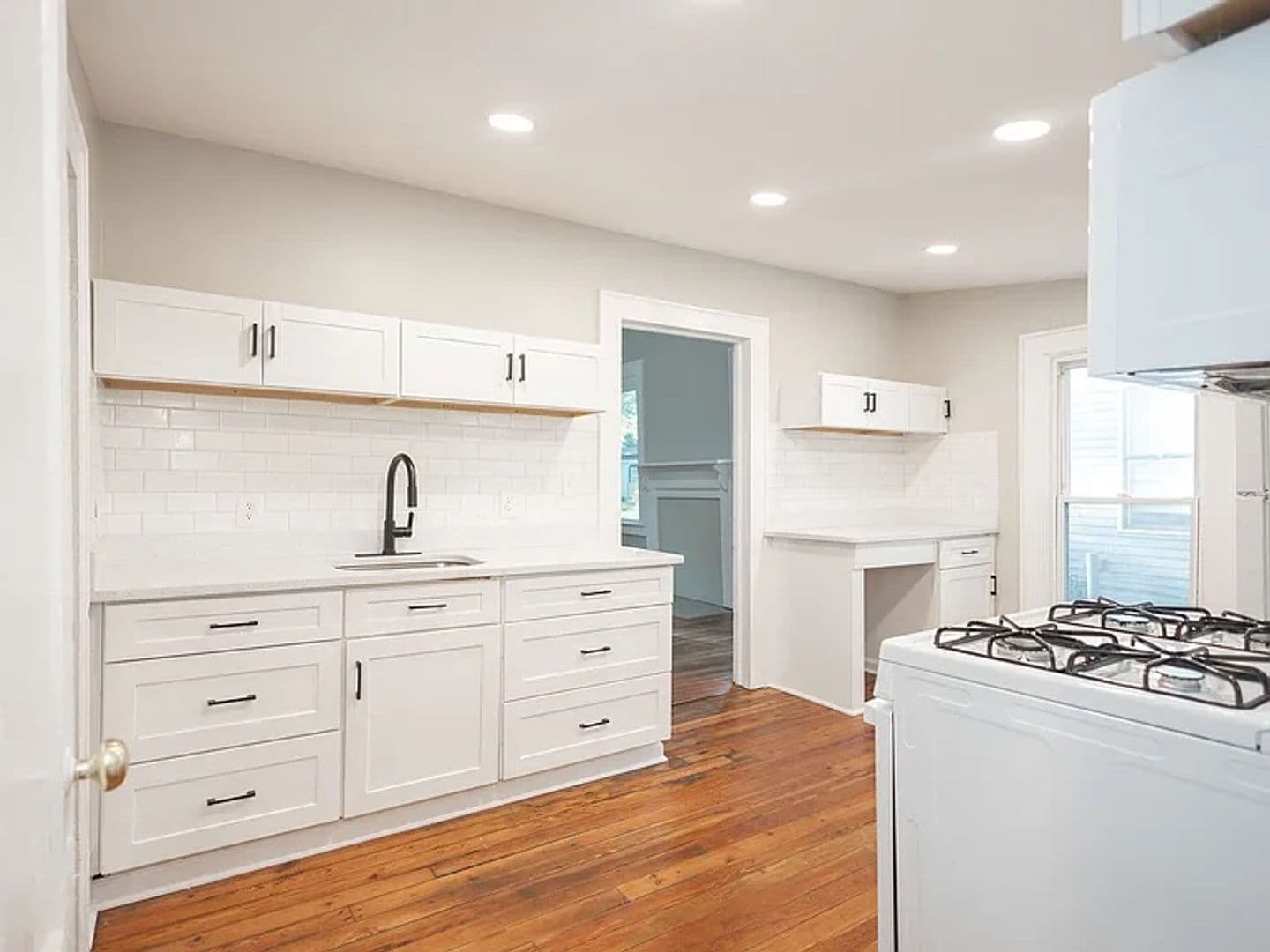 Griffin House: 321 N 10th St