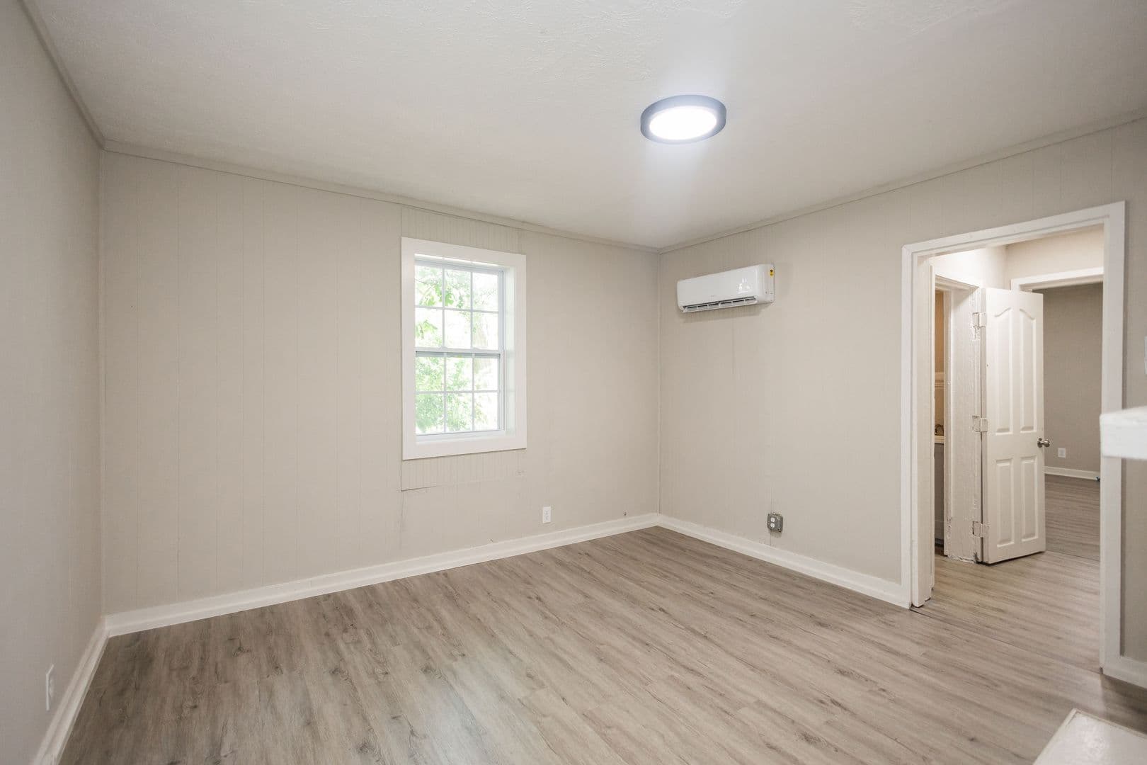 Griffin Apartment: 234 North 13th Street