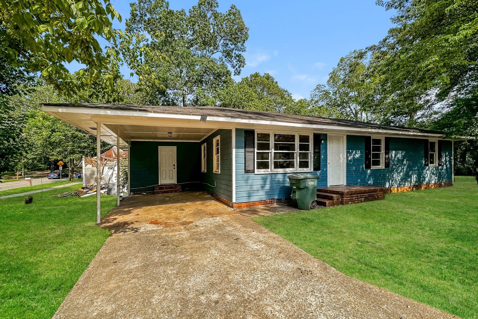 Griffin House: 842 W Broad St