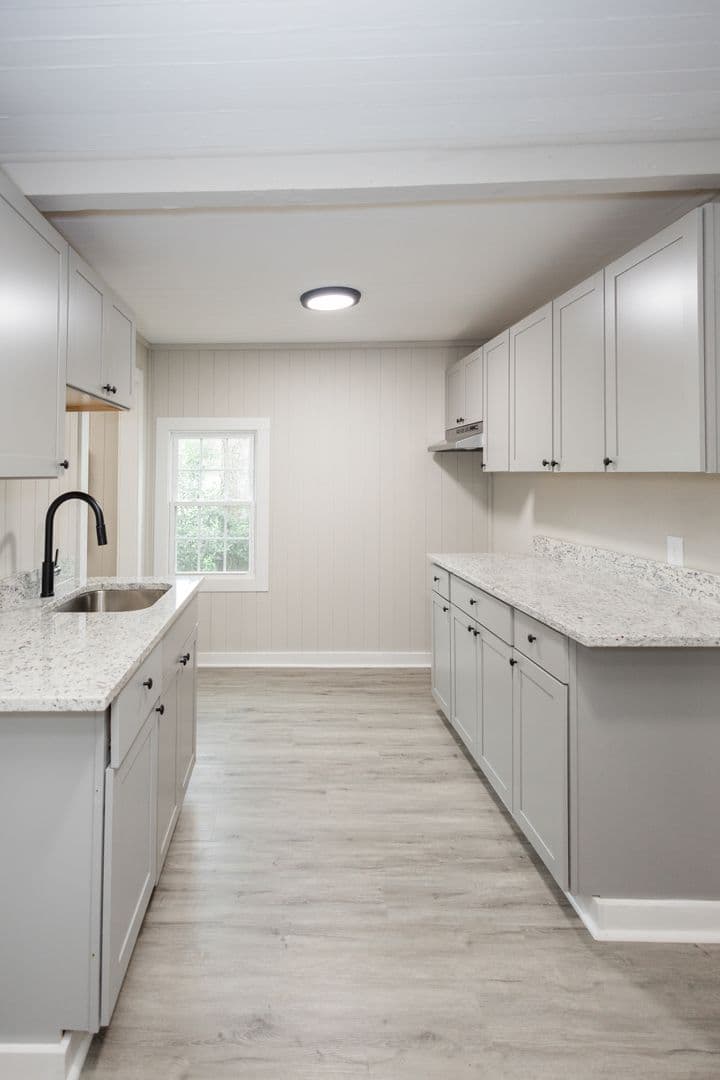 Griffin House: 816 Williams St