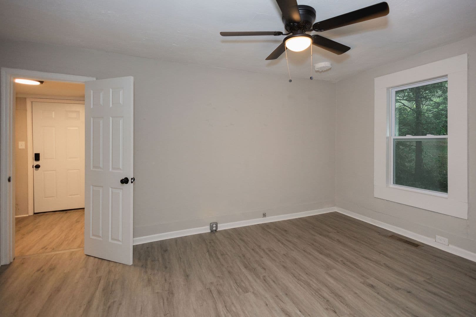 Griffin House: 515 W Cherry St