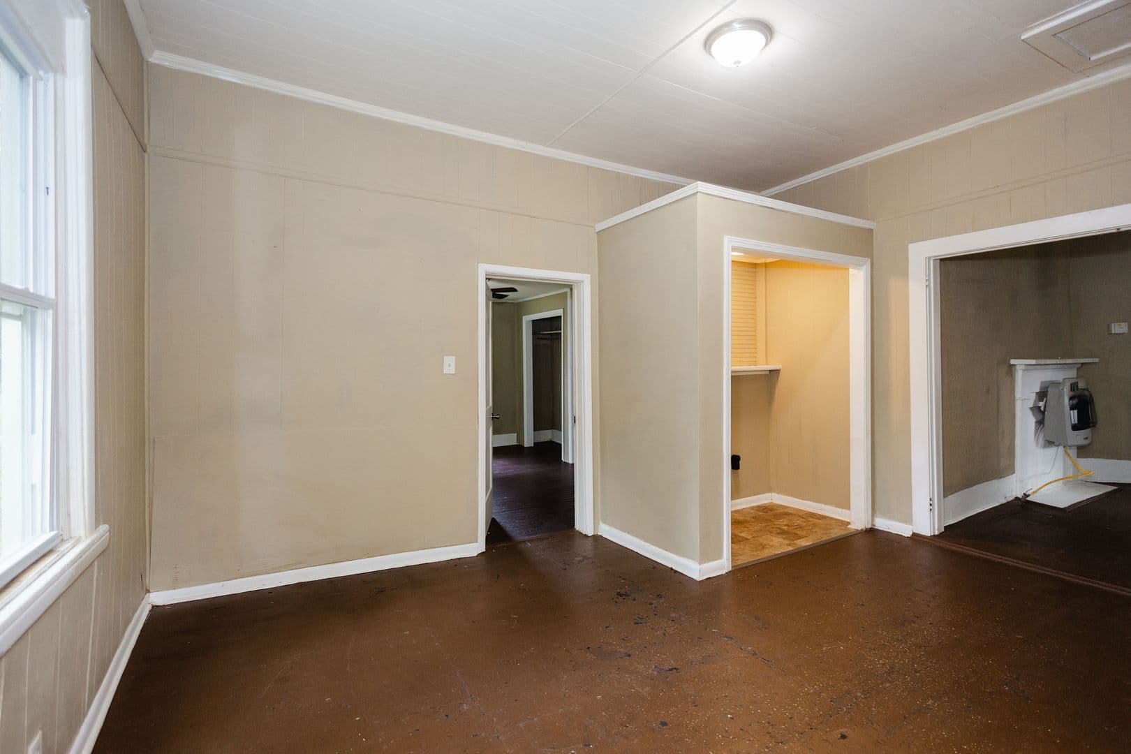 Griffin House: 723 W Broad St