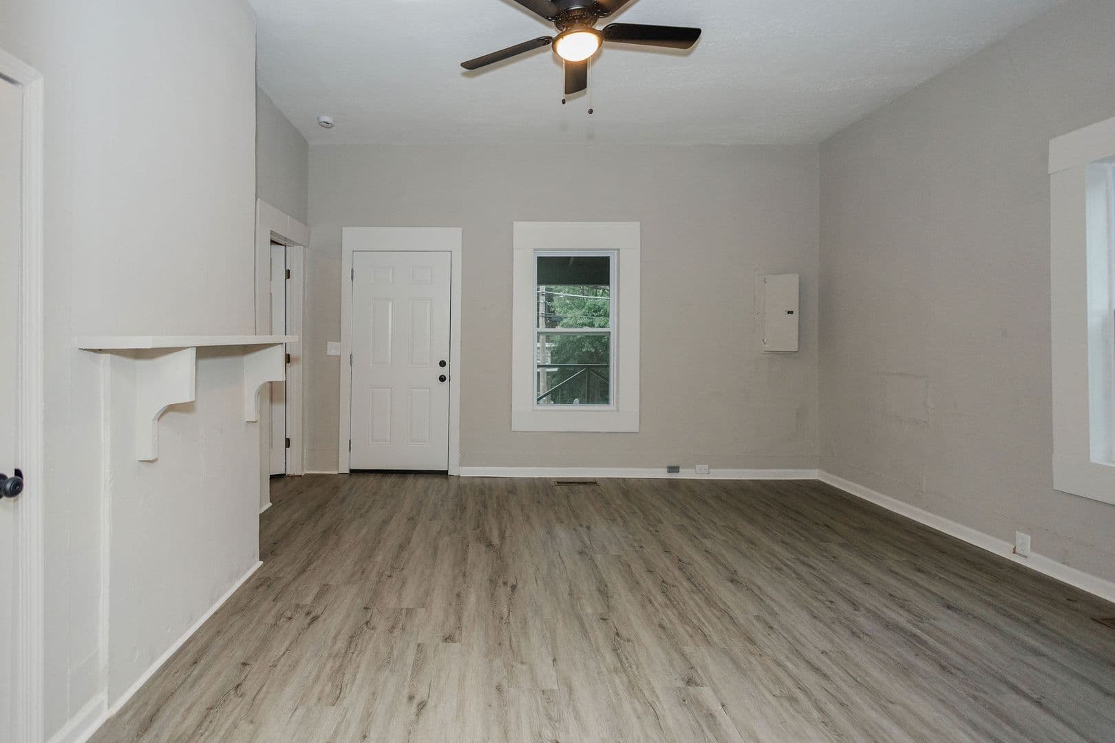 Griffin House: 515 W Cherry St