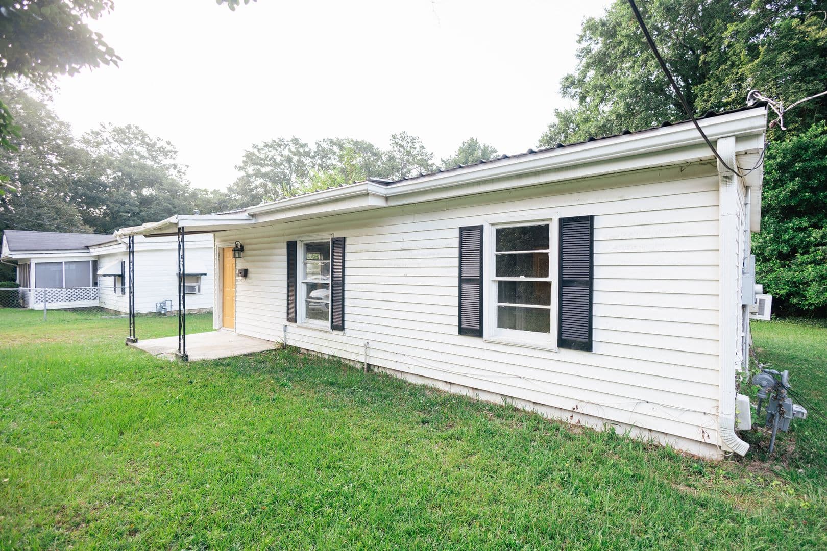 Macon House: 4170 Palace Ave
