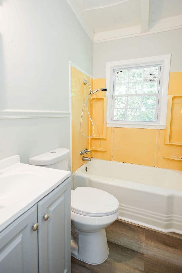 Macon House: 4170 Palace Ave