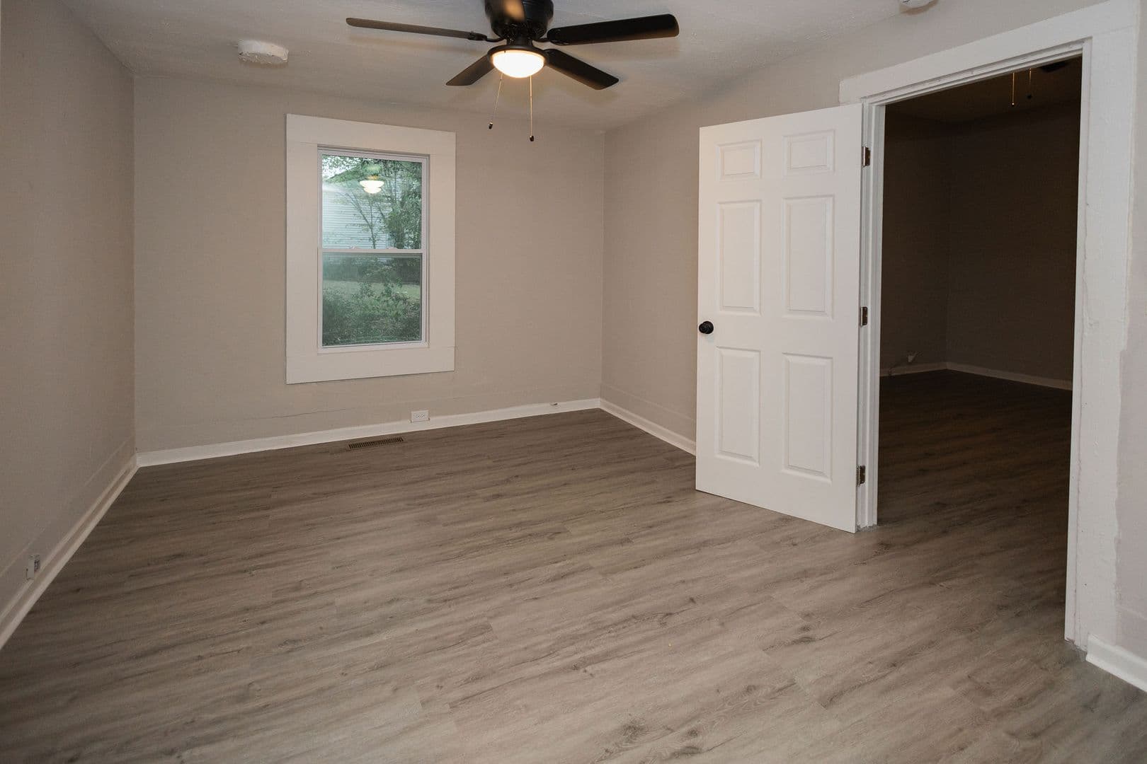 Griffin House: 515 W Cherry St